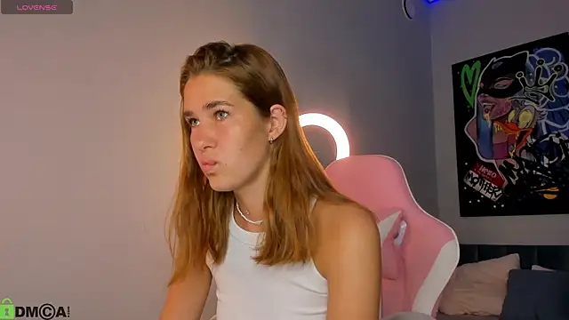 Jennifer Wadee online show from June 5, 2026, 10:37 pm