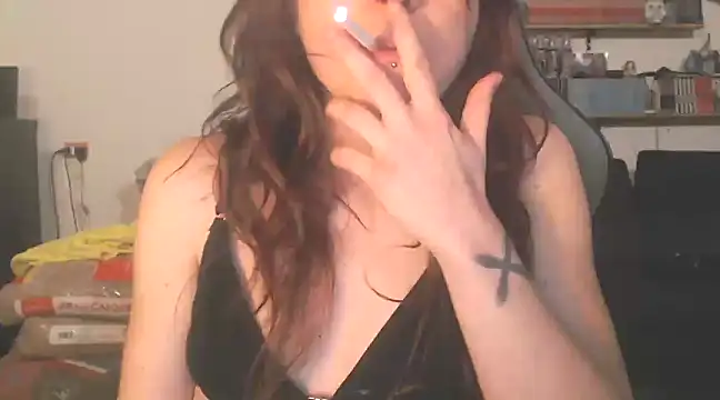 complicata mente online show from January 22, 2025, 4:55 am