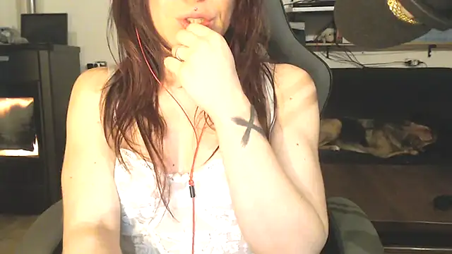 complicata mente online show from March 22, 2025, 5:20 pm