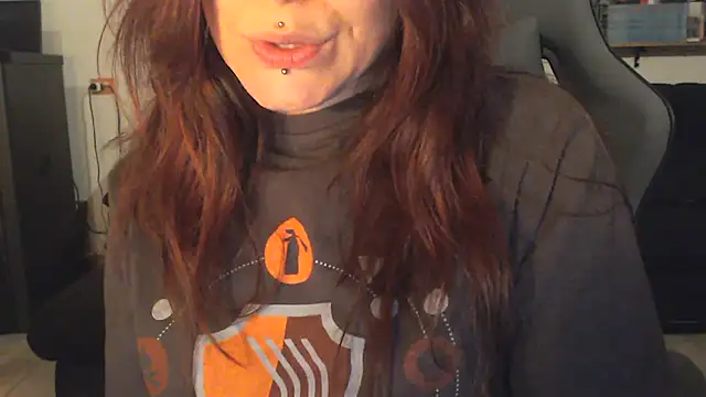 complicata mente online show from February 24, 2025, 10:14 pm