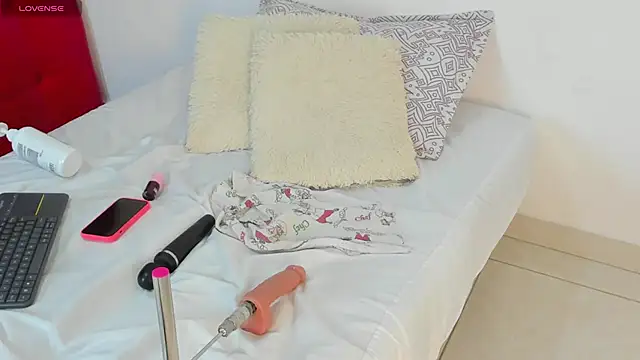 Snapshot of mara_clob chatting on February 13, 2026, 6:41 pm mara clob online show from February 13, 2026, 6:41 pm