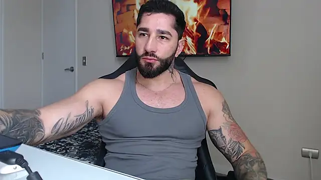 Snapshot of jonhklleyn chatting on October 24, 2025, 5:45 pm jonhklleyn online show from October 24, 2025, 5:45 pm