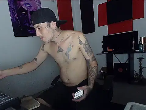 Snapshot of patrik_tattoo_ chatting on April 21, 2026, 12:12 am patrik tattoo online show from April 21, 2026, 12:12 am