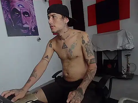 Snapshot of patrik_tattoo_ chatting on April 26, 2026, 5:32 pm patrik tattoo online show from April 26, 2026, 5:32 pm