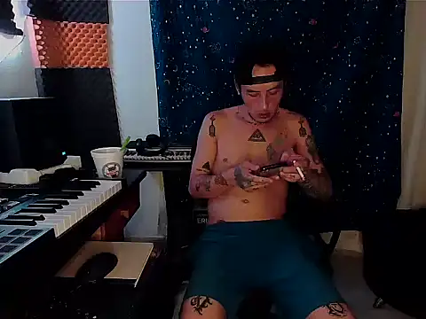 Snapshot of patrik_tattoo_ chatting on February 16, 2025, 10:10 am patrik tattoo online show from February 16, 2025, 10:10 am