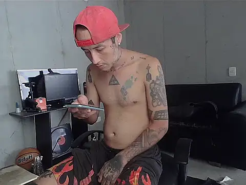 Snapshot of patrik_tattoo_ chatting on April 9, 2026, 4:57 pm patrik tattoo online show from April 9, 2026, 4:57 pm
