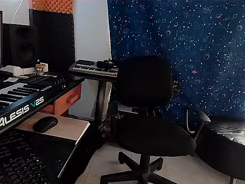 Snapshot of patrik_tattoo_ chatting on March 12, 2025, 4:02 pm patrik tattoo online show from March 12, 2025, 4:02 pm