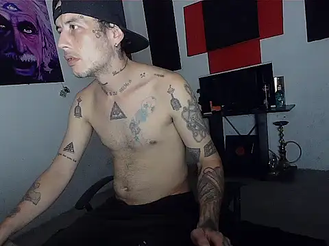 Snapshot of patrik_tattoo_ chatting on April 23, 2026, 4:41 am patrik tattoo online show from April 23, 2026, 4:41 am