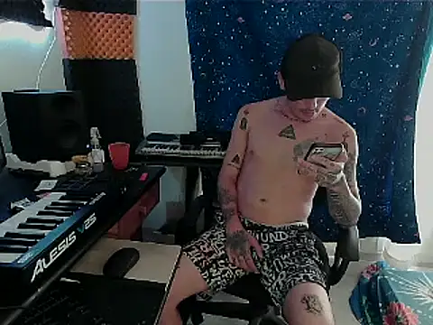 Snapshot of patrik_tattoo_ chatting on March 7, 2025, 6:11 pm patrik tattoo online show from March 7, 2025, 6:11 pm