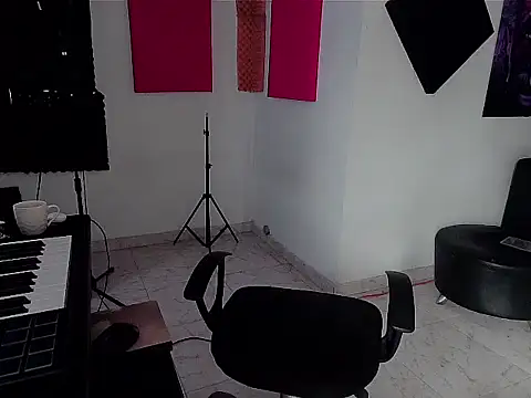 Snapshot of patrik_tattoo_ chatting on November 14, 2025, 9:18 pm patrik tattoo online show from November 14, 2025, 9:18 pm