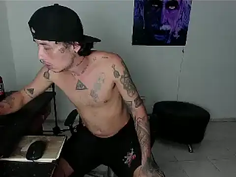 Snapshot of patrik_tattoo_ chatting on October 19, 2025, 6:49 am patrik tattoo online show from October 19, 2025, 6:49 am