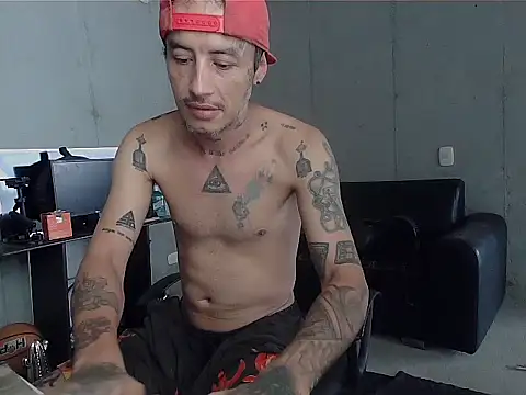 Snapshot of patrik_tattoo_ chatting on April 8, 2026, 5:14 pm patrik tattoo online show from April 8, 2026, 5:14 pm