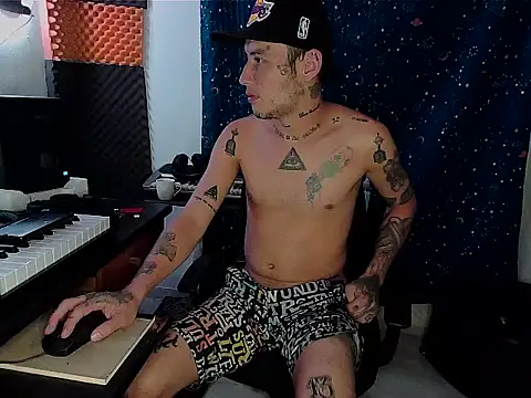 Snapshot of patrik_tattoo_ chatting on February 12, 2025, 4:44 am patrik tattoo online show from February 12, 2025, 4:44 am