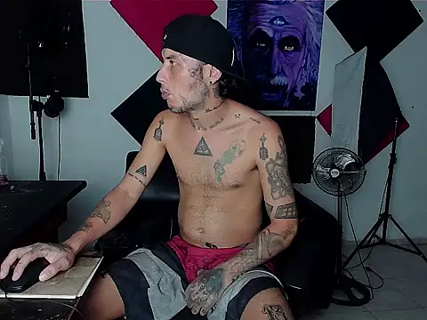 Snapshot of patrik_tattoo_ chatting on September 26, 2025, 2:51 am patrik tattoo online show from September 26, 2025, 2:51 am