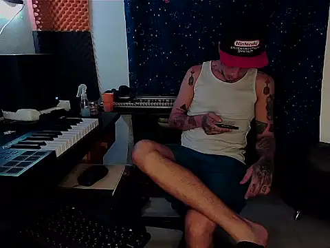 Snapshot of patrik_tattoo_ chatting on February 17, 2025, 11:11 pm patrik tattoo online show from February 17, 2025, 11:11 pm