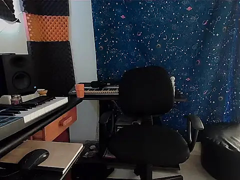 Snapshot of patrik_tattoo_ chatting on February 23, 2025, 8:11 pm patrik tattoo online show from February 23, 2025, 8:11 pm