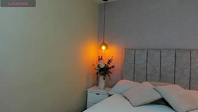 Snapshot of tutu_milf chatting on March 22, 2025, 6:47 pm tutu milf online show from March 22, 2025, 6:47 pm