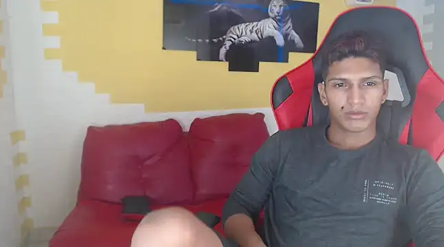 mau elixxx online show from December 31, 2024, 10:04 am