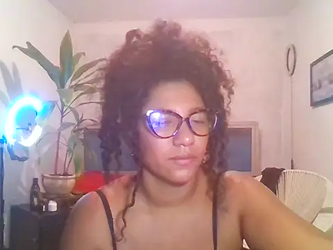 Snapshot of bellacrespalatina chatting on February 27, 2026, 5:57 pm bellacrespalatina online show from February 27, 2026, 5:57 pm