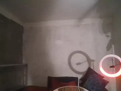 Snapshot of bellacrespalatina chatting on January 7, 2026, 3:39 pm bellacrespalatina online show from January 7, 2026, 3:39 pm