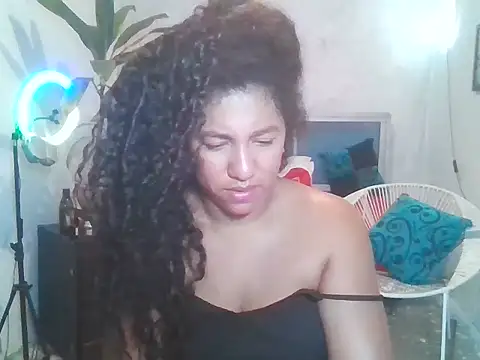 Snapshot of bellacrespalatina chatting on February 26, 2026, 5:24 pm bellacrespalatina online show from February 26, 2026, 5:24 pm