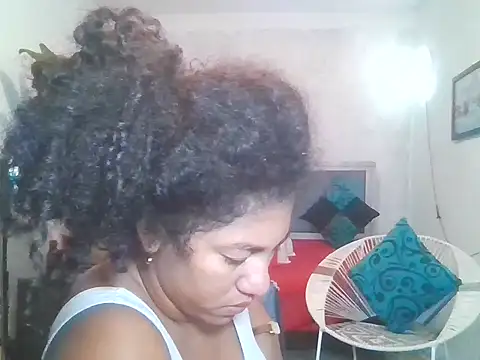 Snapshot of bellacrespalatina chatting on February 28, 2026, 12:38 pm bellacrespalatina online show from February 28, 2026, 12:38 pm