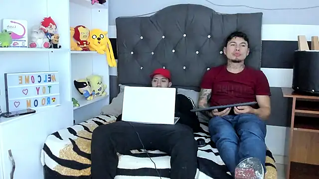 Snapshot of _tatho_perovich_ chatting on December 6, 2024, 4:41 am tatho perovich online show from December 6, 2024, 4:41 am