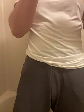 Snapshot of YU-KI00 chatting on November 16, 2025, 11:15 am YU-KI00 online show from November 16, 2025, 11:15 am