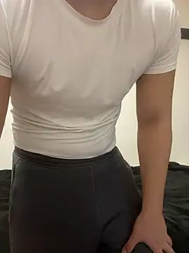 Snapshot of YU-KI00 chatting on November 8, 2025, 10:41 am YU-KI00 online show from November 8, 2025, 10:41 am