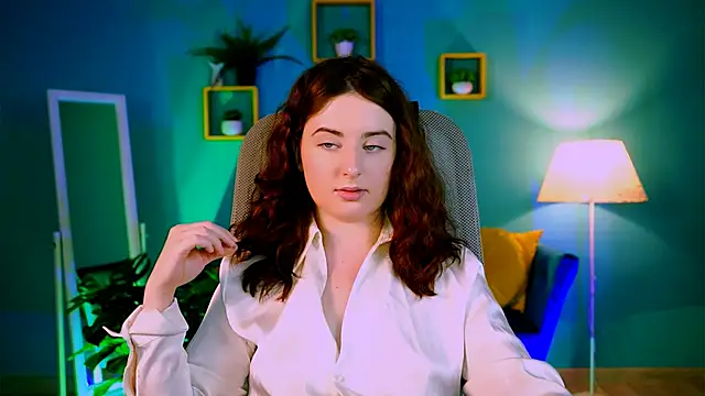 AnnTerry  online show from December 4, 2025, 12:59 pm