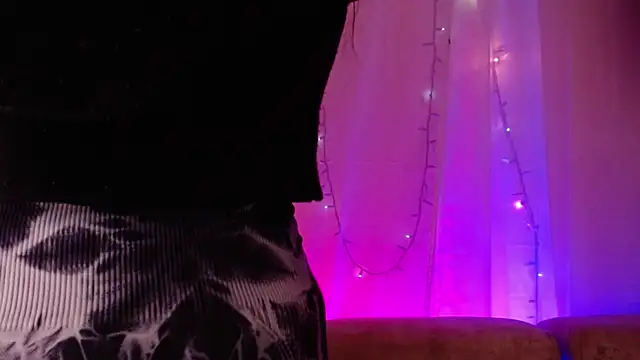 Snapshot of Paulis_gh chatting on March 15, 2025, 12:45 pm Paulis gh online show from March 15, 2025, 12:45 pm