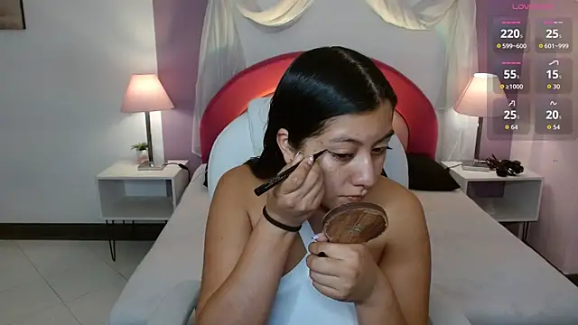 Snapshot of Paulis_gh chatting on October 7, 2025, 11:22 am Paulis gh online show from October 7, 2025, 11:22 am