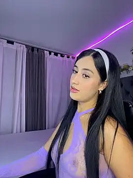 Amiirra  online show from November 15, 2025, 10:47 pm