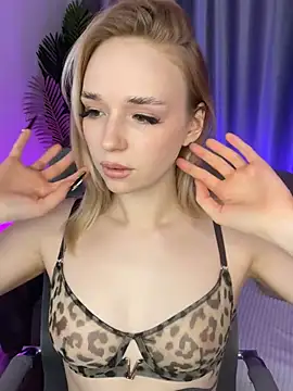 Snapshot of Eva_Millss chatting on February 6, 2025, 2:04 pm Eva Millss online show from February 6, 2025, 2:04 pm