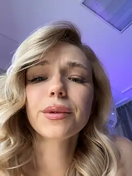 Snapshot of Eva_Millss chatting on March 2, 2025, 1:09 pm Eva Millss online show from March 2, 2025, 1:09 pm