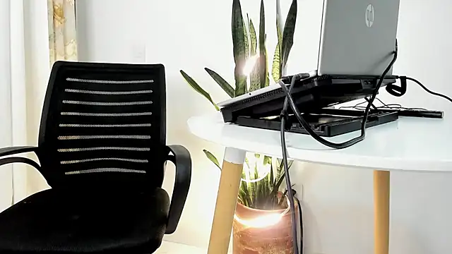 JuanDiegoKing online show from November 25, 2025, 12:55 am