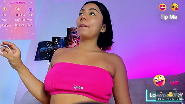 ZoeBruneet online show from December 8, 2024, 12:52 pm