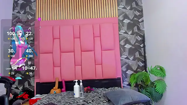 Brithanyslim online show from April 18, 2026, 6:43 pm