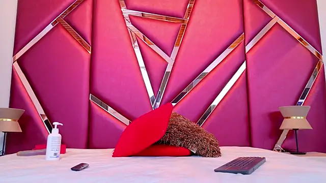 Snapshot of RebecaRelish chatting on January 25, 2025, 3:40 am RebecaRelish online show from January 25, 2025, 3:40 am