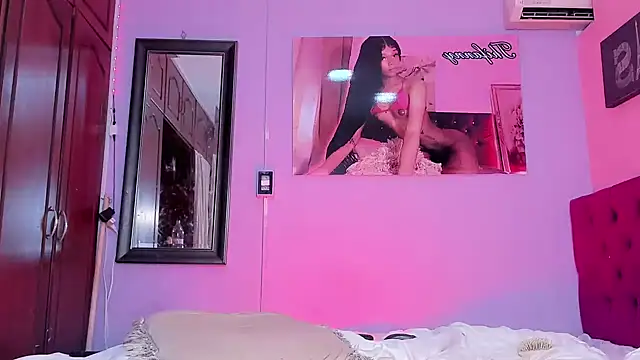 Snapshot of thifanny_black chatting on February 26, 2025, 12:49 pm thifanny black online show from February 26, 2025, 12:49 pm