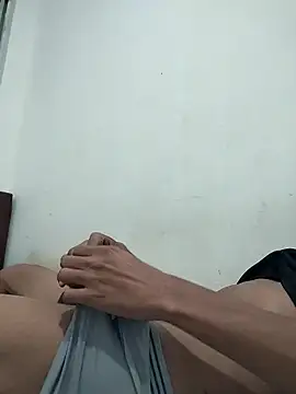 DaviRaimundoSantos online show from December 16, 2025, 11:20 pm