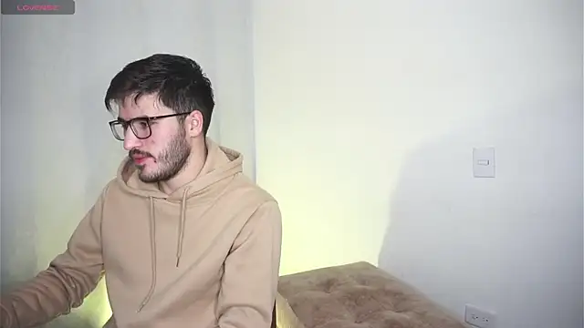 Tony Wylie online show from September 23, 2025, 9:11 pm