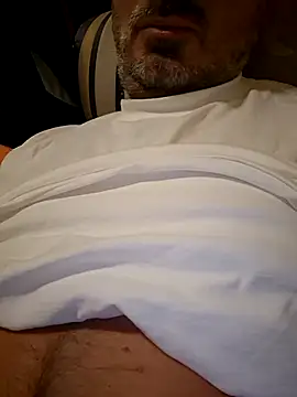 1talianBeutifulCock online show from October 23, 2025, 6:12 am