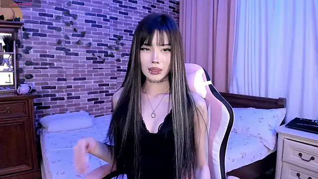 Velvetsky 1 online show from November 17, 2025, 7:29 pm