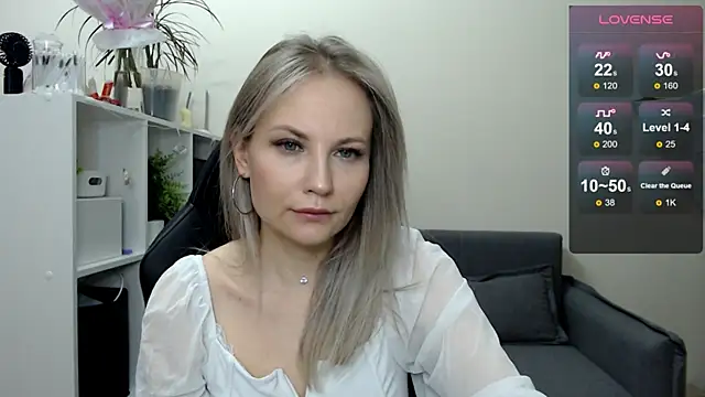 Sunny bunny6 online show from March 17, 2025, 3:25 am