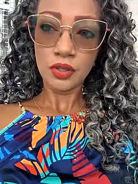 Snapshot of Amaliu_ chatting on March 13, 2025, 3:50 pm Amaliu online show from March 13, 2025, 3:50 pm