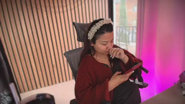 Snapshot of soffyvibes- chatting on January 6, 2026, 9:08 pm soffyvibes- online show from January 6, 2026, 9:08 pm