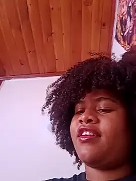 Snapshot of DANIELA_MICHEL chatting on February 21, 2025, 6:37 pm DANIELA MICHEL online show from February 21, 2025, 6:37 pm