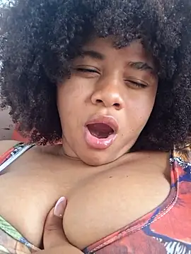 Snapshot of DANIELA_MICHEL chatting on March 10, 2025, 6:12 pm DANIELA MICHEL online show from March 10, 2025, 6:12 pm