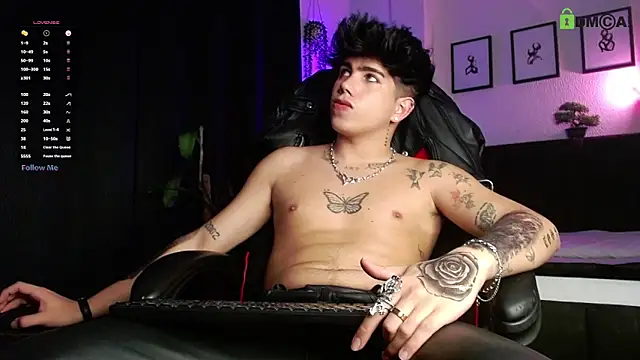 LyleBennett  online show from April 10, 2026, 11:45 pm